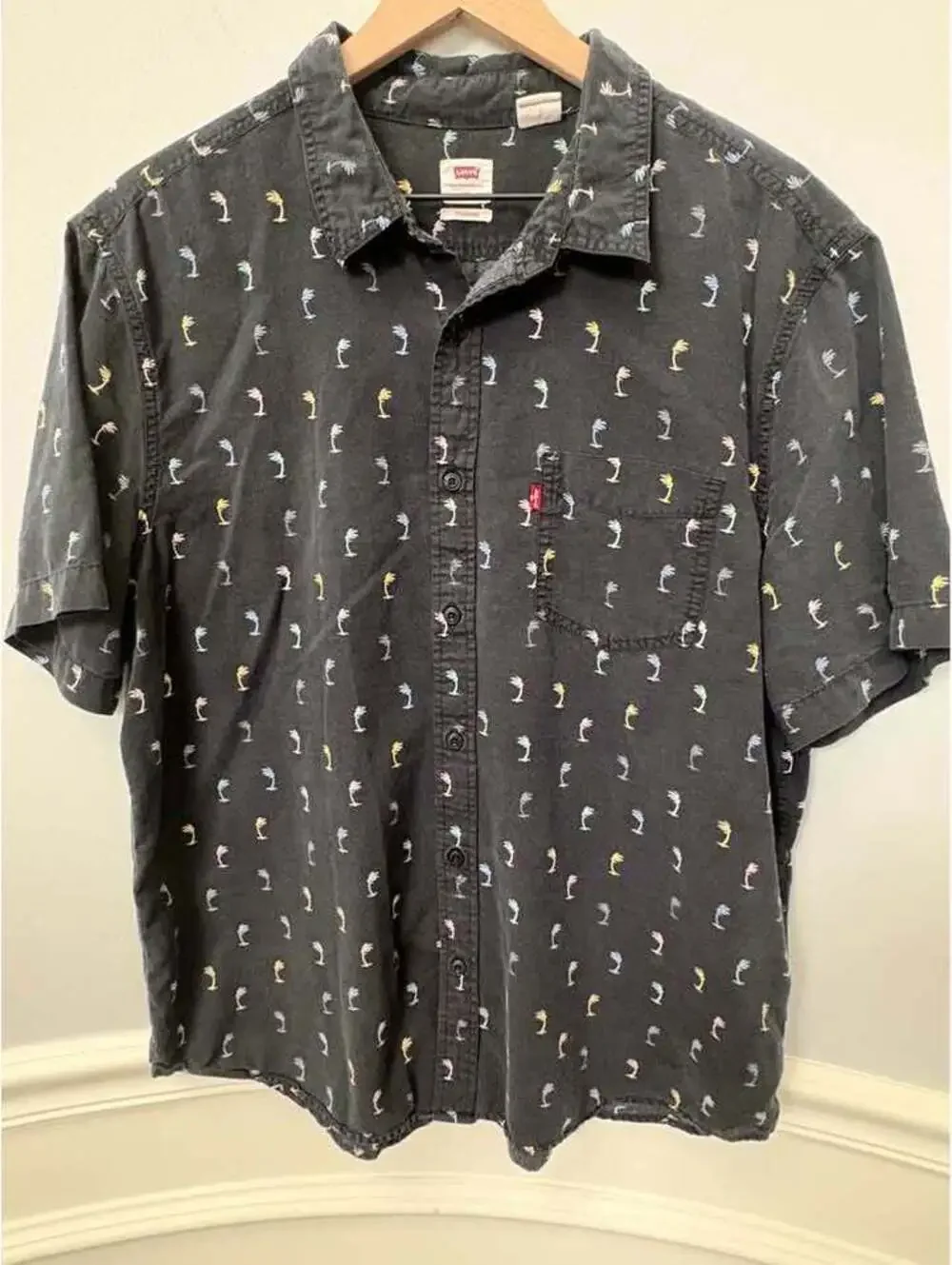 Levi's Palm Tree Print Short Sleeve Button Down Shirt